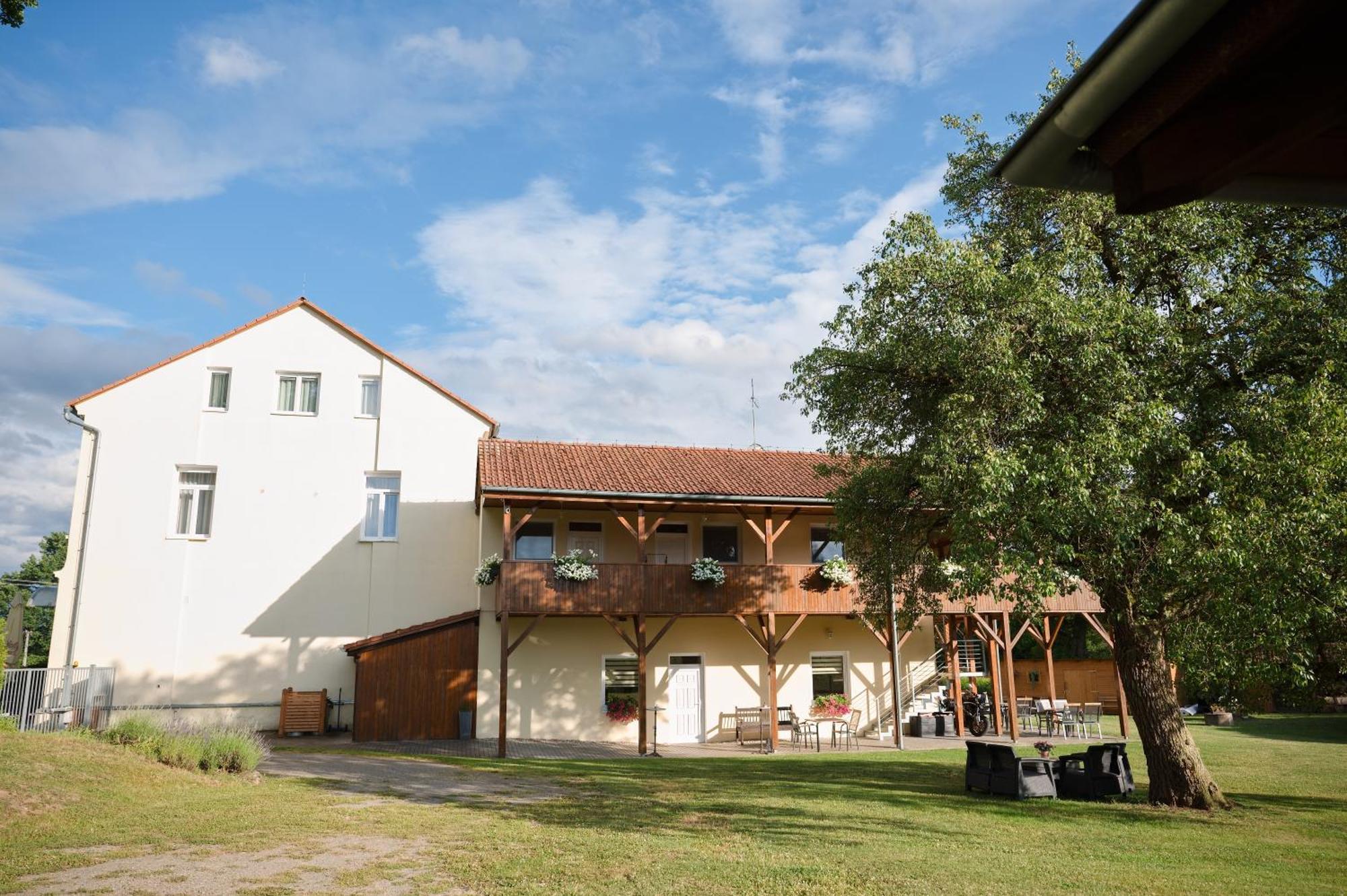 Penzion U Novaku Kozli u Orlika Exterior photo